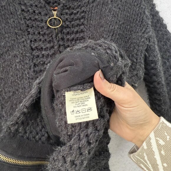 Jackson Rowe Cardigan Sweater Womens Small Black Chunky Knit Zip Up Eye Graphic - Picture 3 of 9